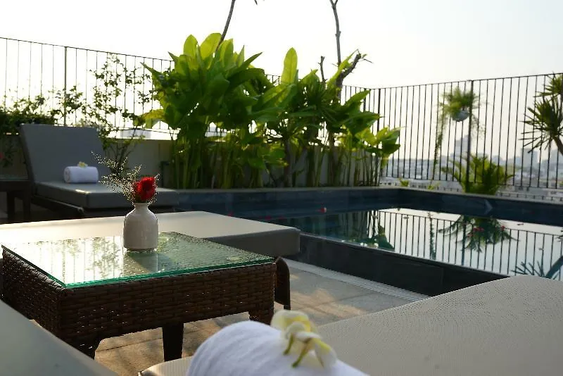 Moon Hotel And Apartment Da Nang