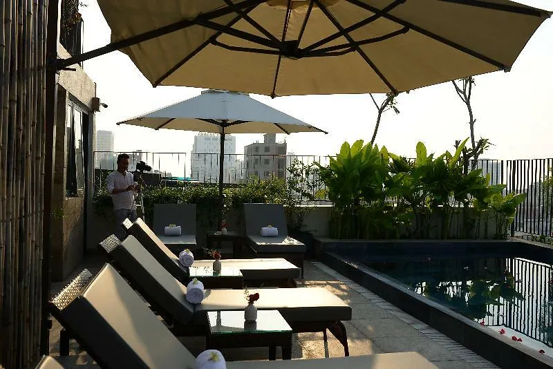 Moon Hotel And Apartment Da Nang 3*,